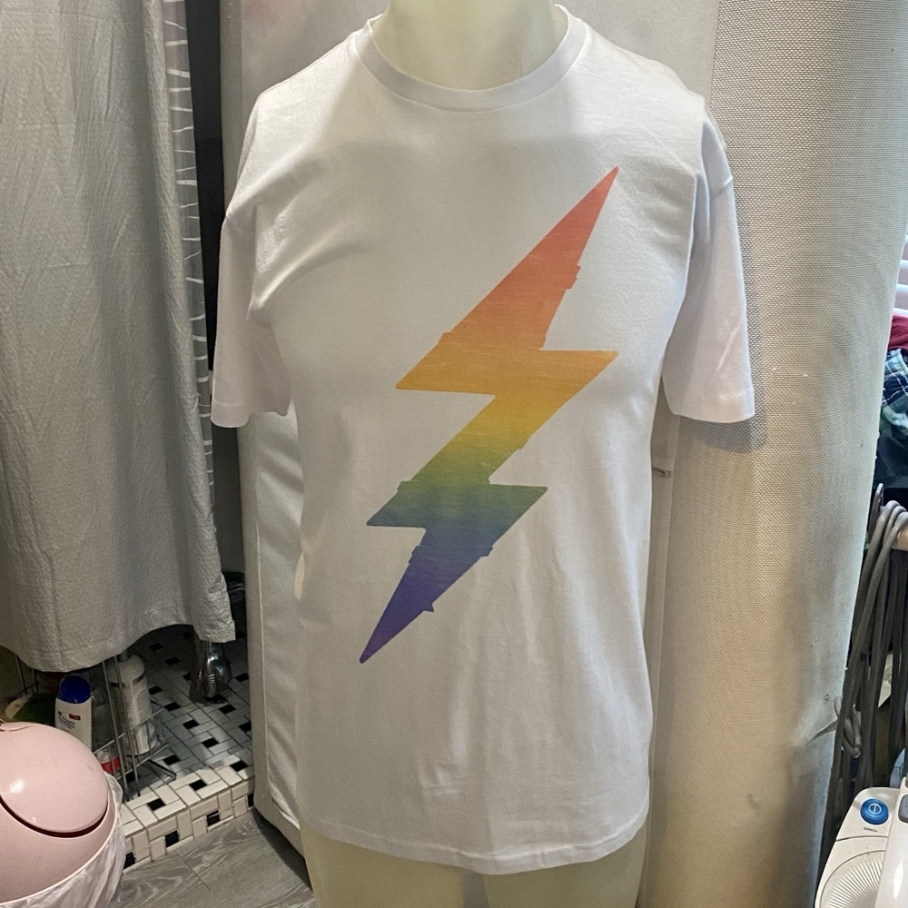 NWT | Vstg Vestige | Raindbow Lightning Bolt | Short Sleeve T Shirt / Tee
